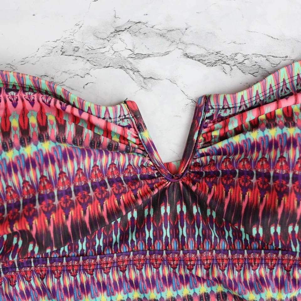 Tankini de natación Liz Lange rosa rojo a rayas geométricas grande Foto 2 de 4