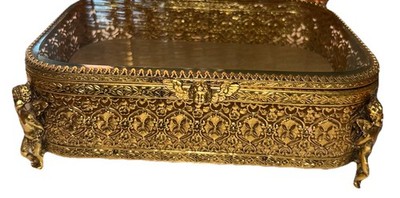 Hollywood Regency Ormolu Cherub Jewelry Casket Gold Filigree 7.5  Beveled Glass