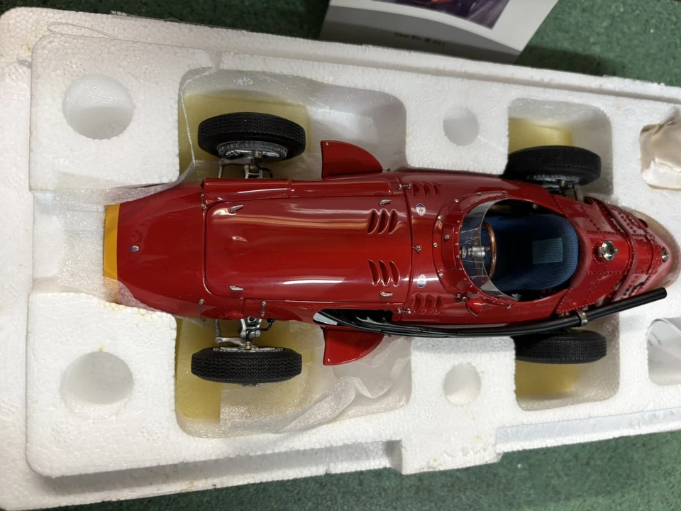 CMC M051 1:18 Maserati 250F 1957 Grand-Prix-Sieger - Immagine 4 di 4
