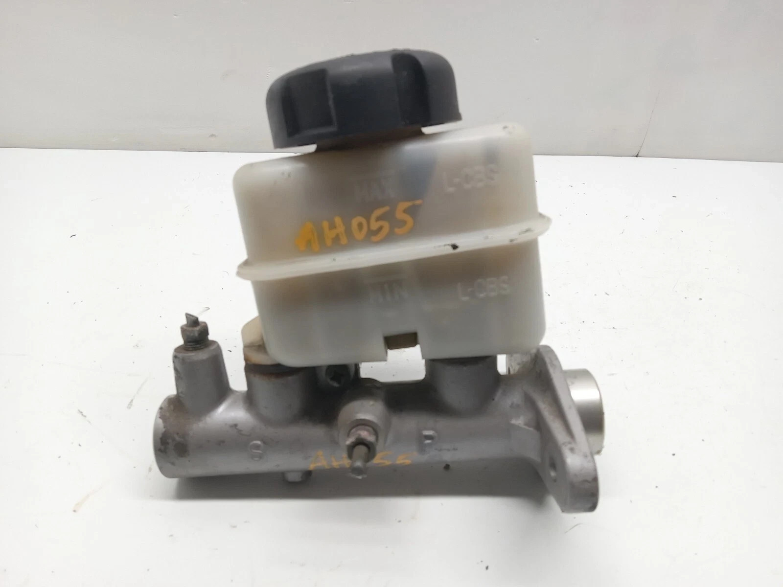 2003-2006 KIA OPTIMA BRAKE MASTER CYLINDER W/ ABS W/O TRACTION OEM, 541-59868