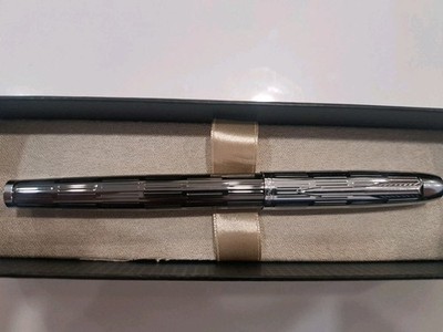 Parker IM premium Twin Chiselled roller ball Black Ink pen New In The Box 908600