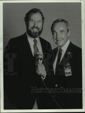 1984 Press Photo NBC sportscasters Merlin Olsen & Dick Enberg - pis11777