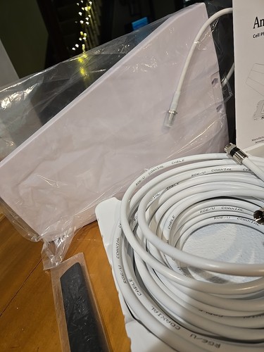 Amazboost Cell Phone Booster for Home, Better & Stronger Cell Signal! - Photo 4 sur 12