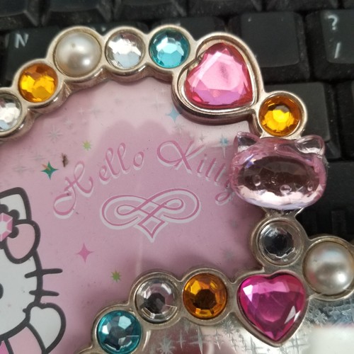 Hello Kitty Rhinestone Heart Shaped Picture Frame and Heart Shaped Mirror - Picture 4 of 5