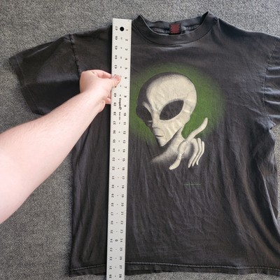 Vintage FASHION VICTIM ALIEN NOT OF THIS WORLD 1995 T SHIRT XL | eBay