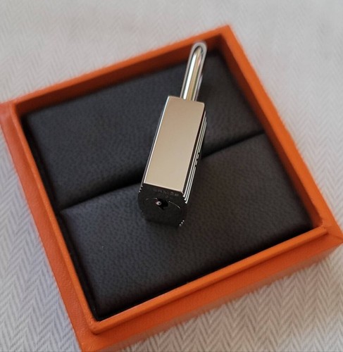 Auth HERMES Silver Cadena Padlock & 2Keys No.120 NEW With Box - Picture 7 of 10