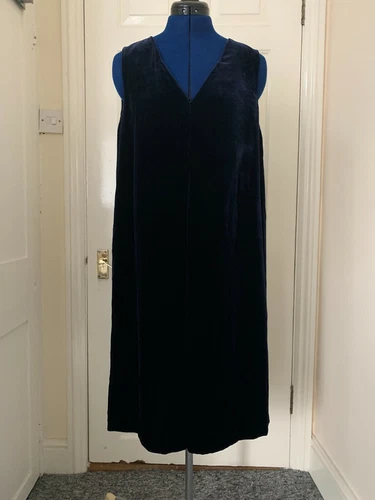 Max Mara Studio by Max Mara - deep navy velvet dress (size GB = 12)