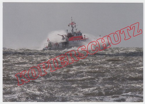 AK Insel Borkum Seenotrettungskreuzer Alfried Krupp auf Einsatzfahrt DGzRS