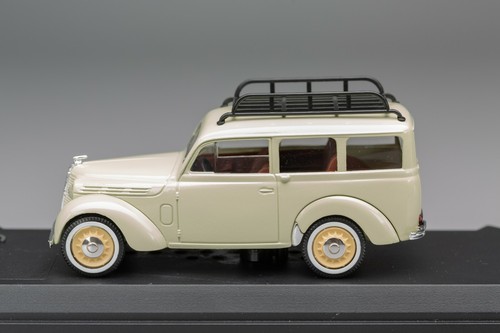 Renault Juvaquatre (Break Juva4) Dauphinoise 1950-1953 Light Green SOLIDO 1:43 - Imagen 8 de 11