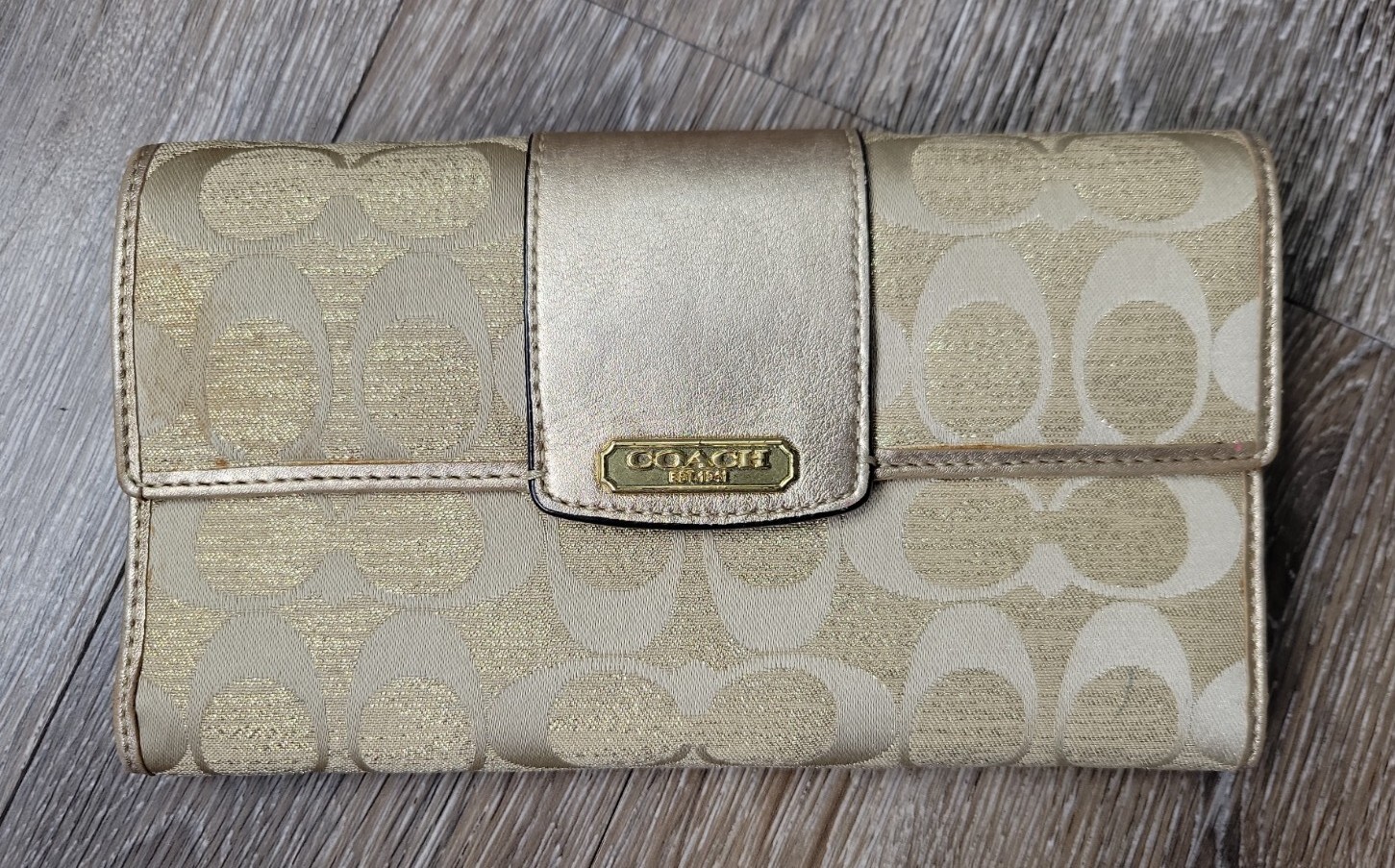 Coach Signature Checkbook Cover Holder Wallet SET Gold Metallic Jacquard Leather | eBay Coach Signature Checkbook Cover Holder Wallet SET Gold Metallic Jacquard Leather | eBay