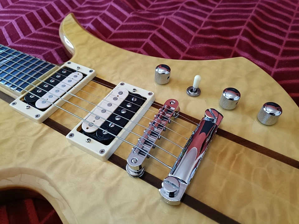 B.C. Rich Mockingbird NJ classic series natural with Gibson zebra pickups - Imagen 3 de 4