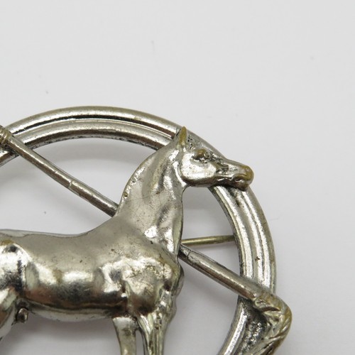 Broche/alfiler vintage polo pony caballo de pie tono plateado joyería de moda vintage - Imagen 2 de 11
