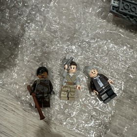 LEGO Star Wars: Millennium Falcon (75105) (READ)