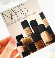 NARS LIGHT REFLECTING FOUNDATION 4-Shades Sampler Card New Sealed 