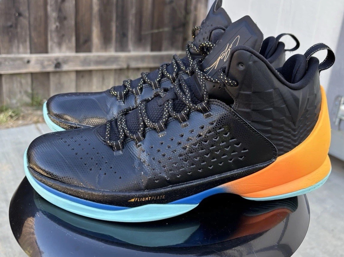 NIKE JORDAN Melo M11. size 12 US Black Gold Orange Blue 716227-013