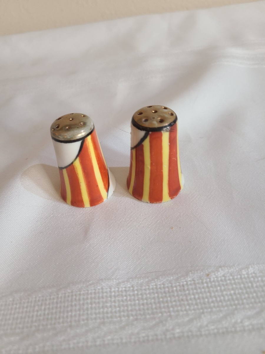 Vintage Flower And Stripes Salt and Pepper Shakers Set Gold Japan