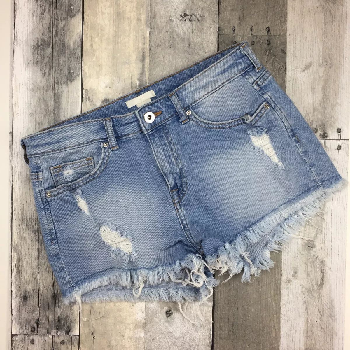 H M Denim Cut Off Shorts Size US 6 Light Wash Distressed Frayed Jean Shorts Boho