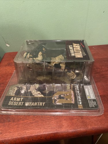McFarlane Military Series Debut Army Desert Infantry Neu im Paket - Bild 4 von 4