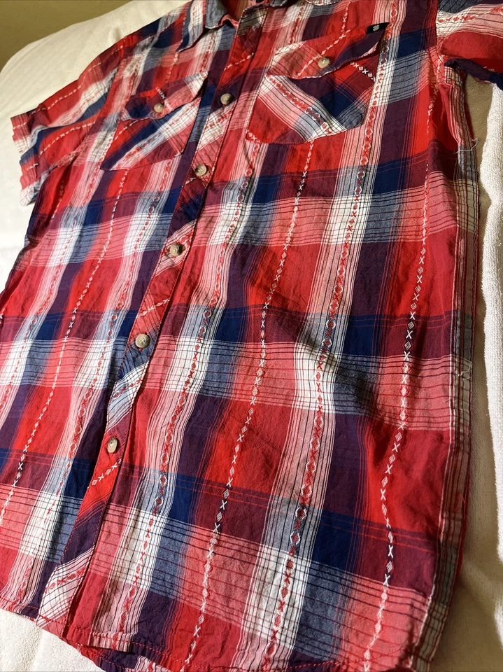 Lucky Brand youth short sleeve button down red plaid shirt Size Extra Large Xl - Image 4 of 4