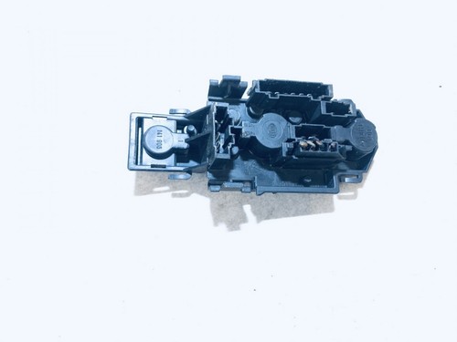 Volkswagen Passat 1994 Tailight Bulb Holder (Lamp Carrier) 3a59452 #1076224-64