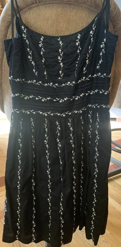 Vintage Ann Taylor Womens Dress Black White Floral Embroidery Straps Lined Sz 12