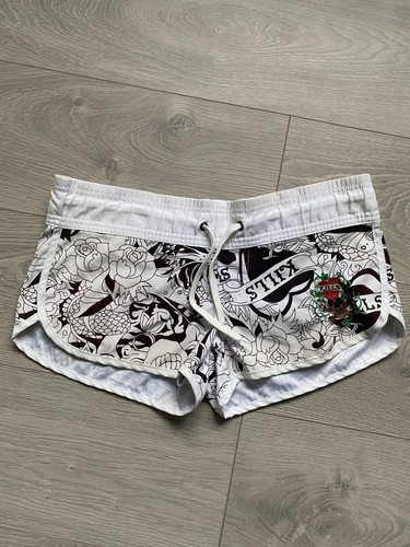 Maillot De Bain Short Ed Hardy Surf Or Die - Taille 33 - Motifs Tattoo Vintage - Occasion Très Bon état