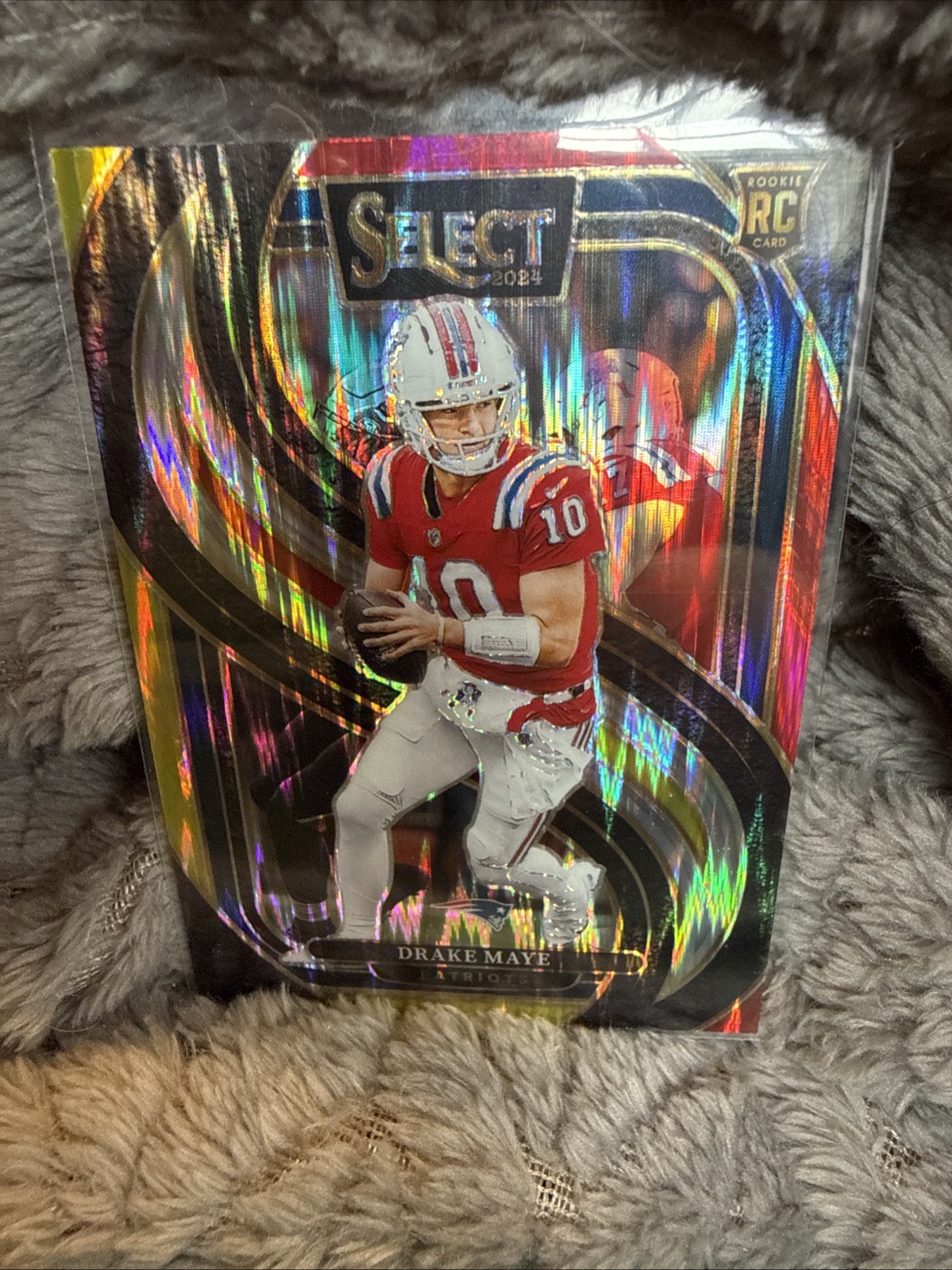 2024 Panini Select - Premier Level Drake Maye #113 Red & Yellow Shock Prizm (RC)