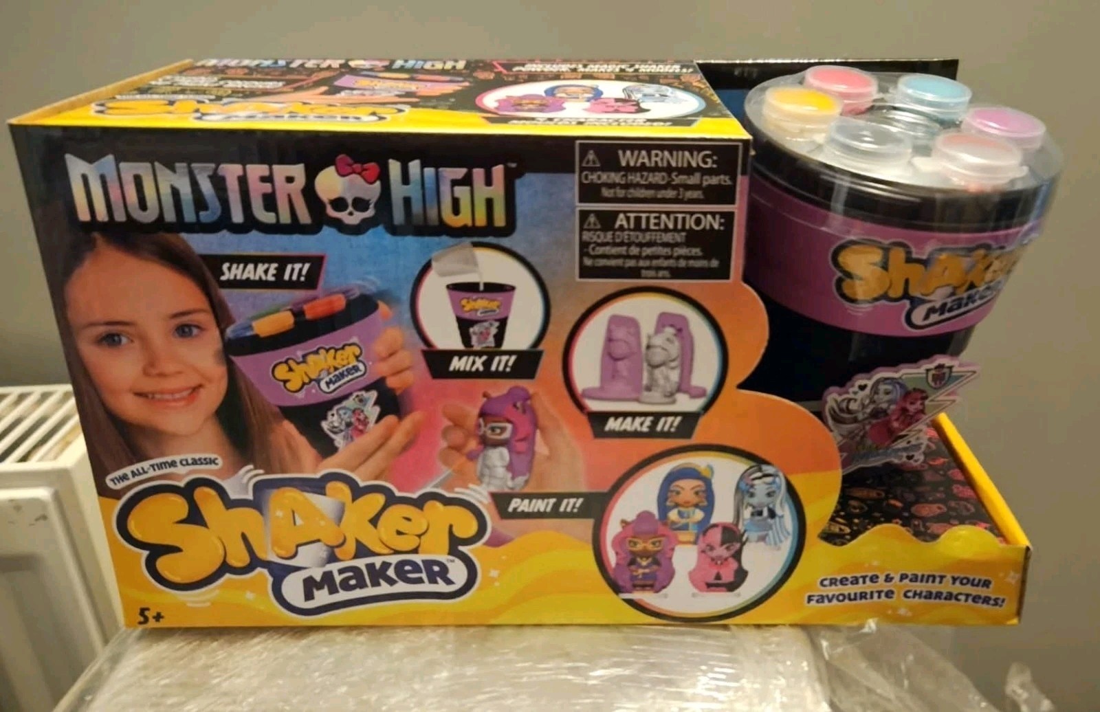 Monster High Shaker Maker 4 Figure Mould Set Arts & Crafts Kits brand new