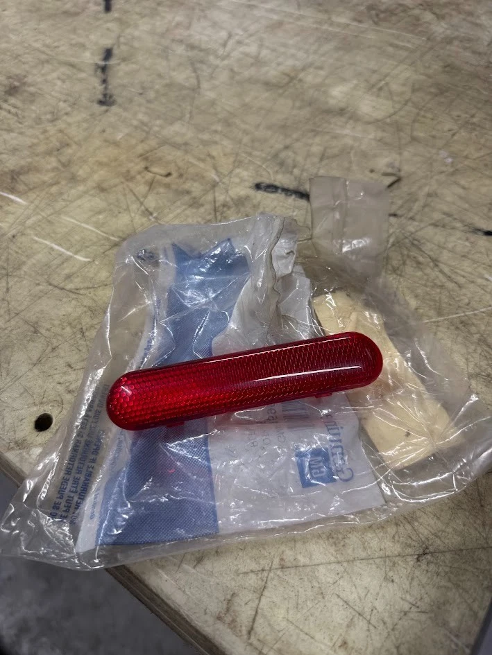 Reflector Panel Puerta Redondeado NUEVO GM 15961884 96-06 Silverado Sierra Tahoe Yukon Foto 4 de 4