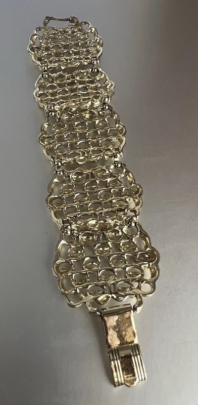 Vintage 80s Wide Gold Plated Filigree  Link Bracelet  7 Inches Long