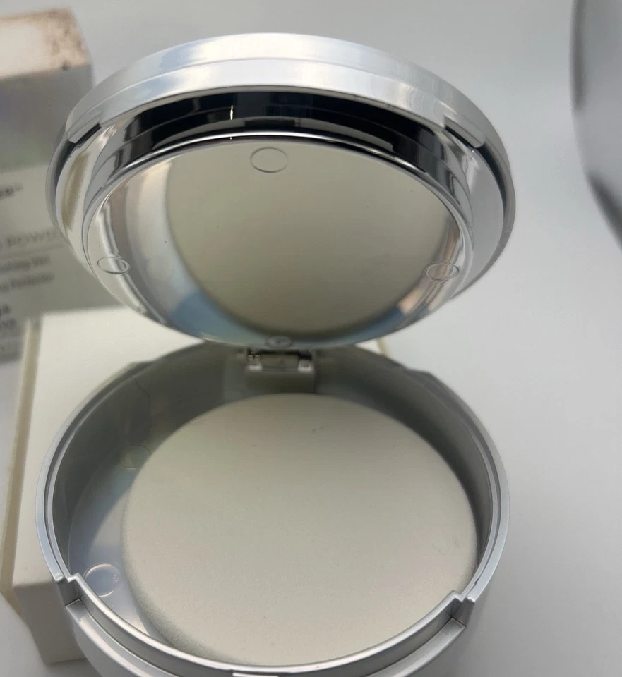 It Cosmetics Your Skin But Better CC+ Airbrush Perfecting Powder TAN NIB SPF 50+ - Image 4 of 4