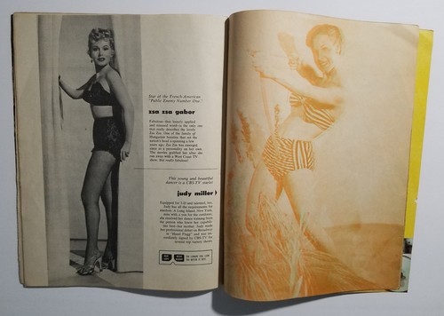 3D Hollywood Pin-Ups Magazine, January 1954 First Issue, Marilyn Monroe Cover - Imagen 19 de 24