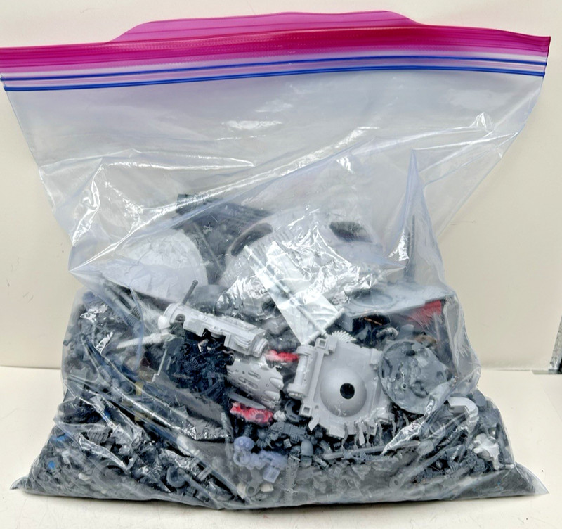 Warhammer 40K Bag Of Bits Army Lot Army Lot 1 Lb 9.4 oz !