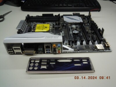 Asus Z170-PRO ATX Motherboard LGA 1151 DDR4 M.2 USB3.1 + I/O Shield Latest BIOS