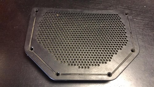 BMW 1ER E88 (E87 E82) SUBWOOFER ZIERLEISTE GRILLBLENDE 6925328