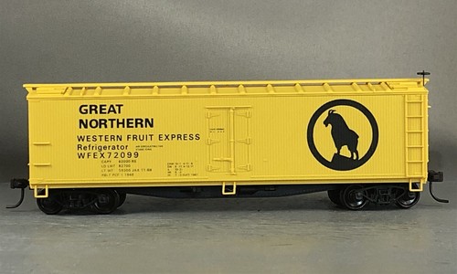 Accurail - Great Northern - 40' Wood Reefer # 72099