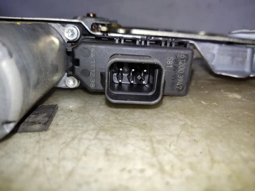 Alzacristalli Anteriore Sinistro. per OPEL ASTRA H GTC Enjoy 2005 924611 - Foto 4 di 11