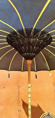 Handmade Balinese Umbrella - 3m wide available White, Purple, Blue or Black - Picture 18 of 21