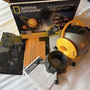 National Geographic 3-D Adventure Projector Space & Science Set w/ Disc