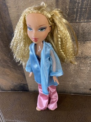 VINTAGE 2004 Bratz Nighty Nite Fianna Doll Original Blue Robe & Pink Pajamas MGA