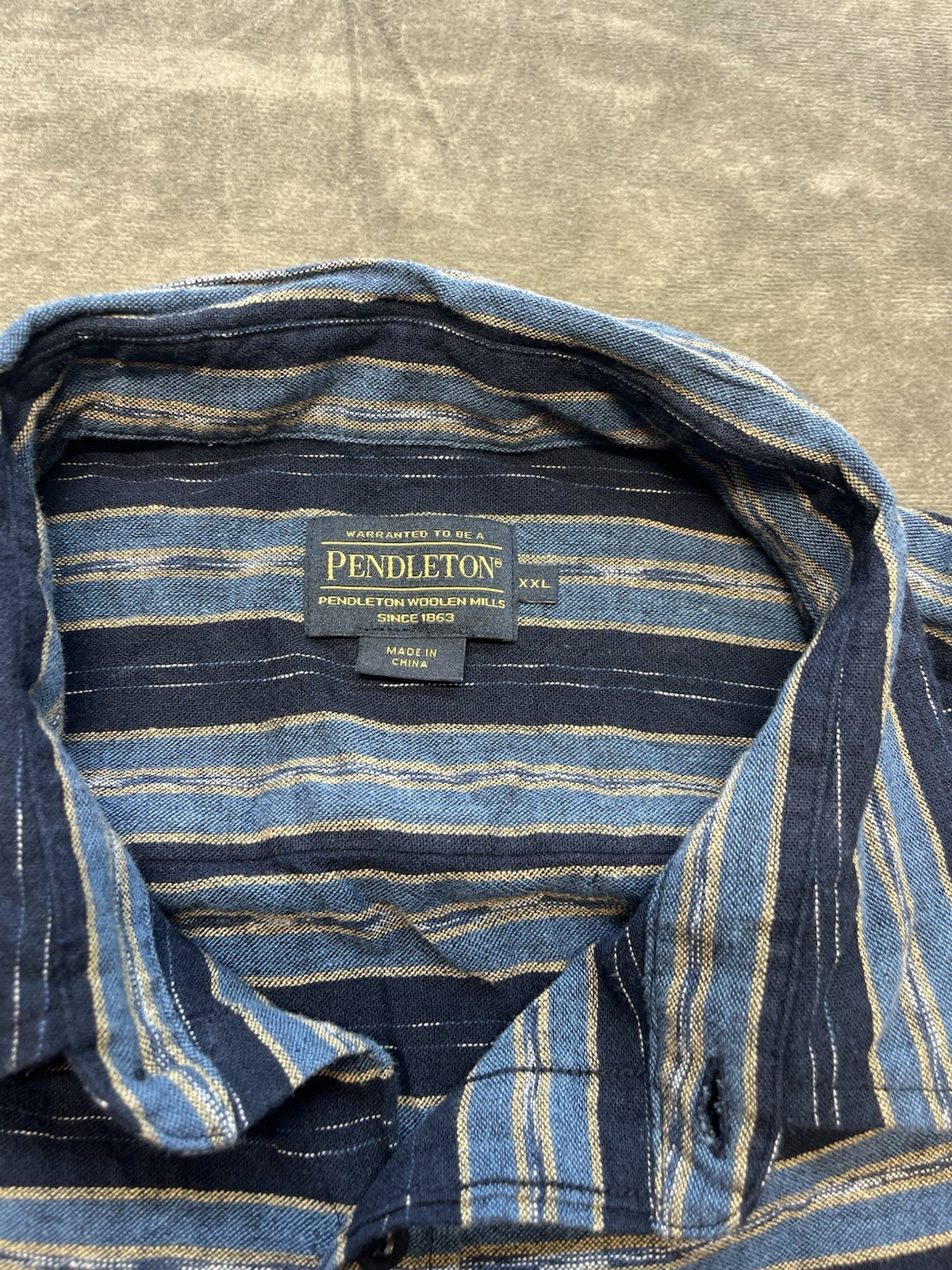 Pendleton Men's Denim Button Down Front Pocket Sh… - image 3