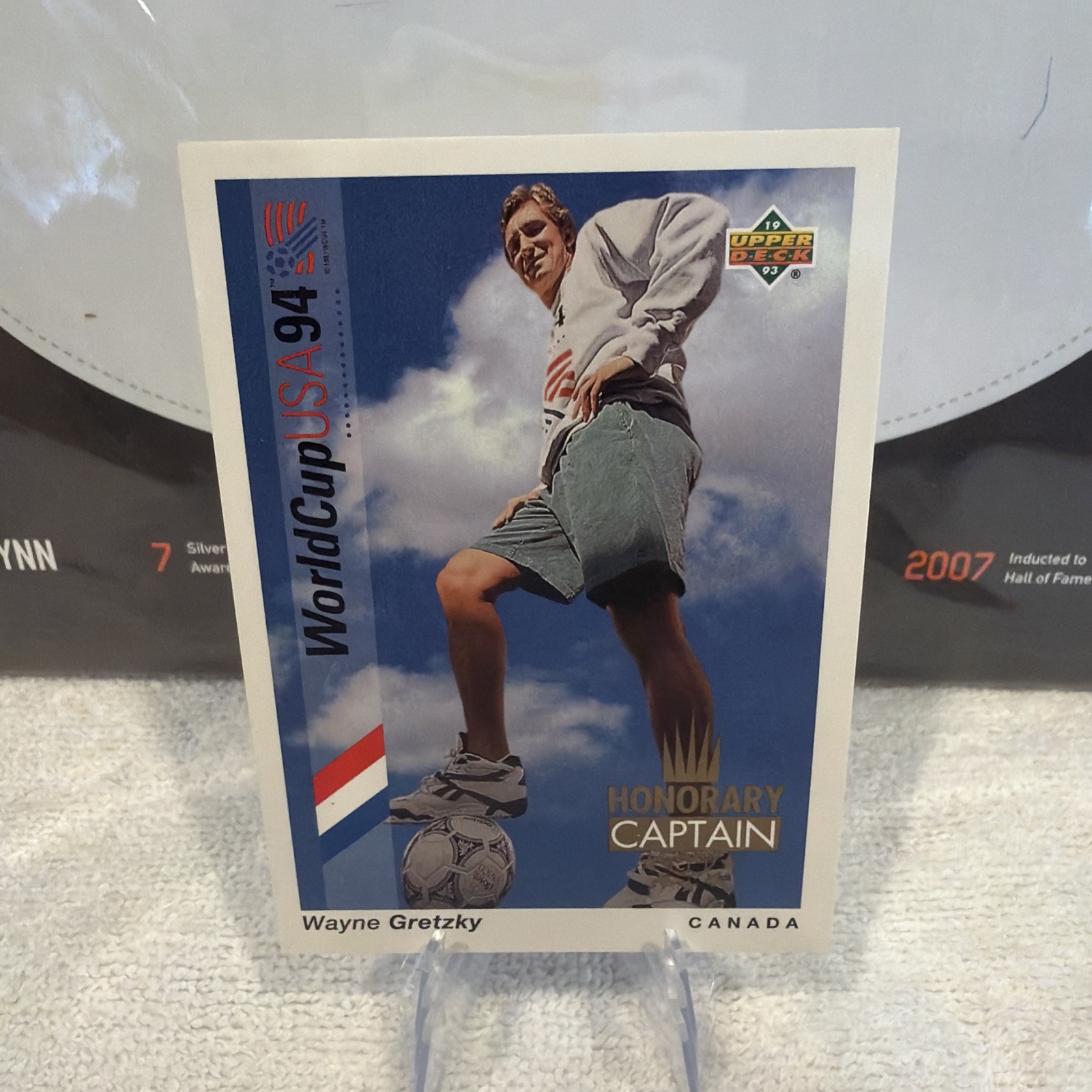 1993 Upper Deck World Cup 94 English/Spanish - Honorary Cap Wayne Gretzky #HC4