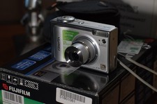 Fujifilm Finepix F10 & 256mb XD card from F31fd family best you can get MINT