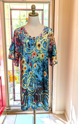 Lily by Firmiana Artsy Retro Tunic Top Size M Blue Geometric Circle Swirls