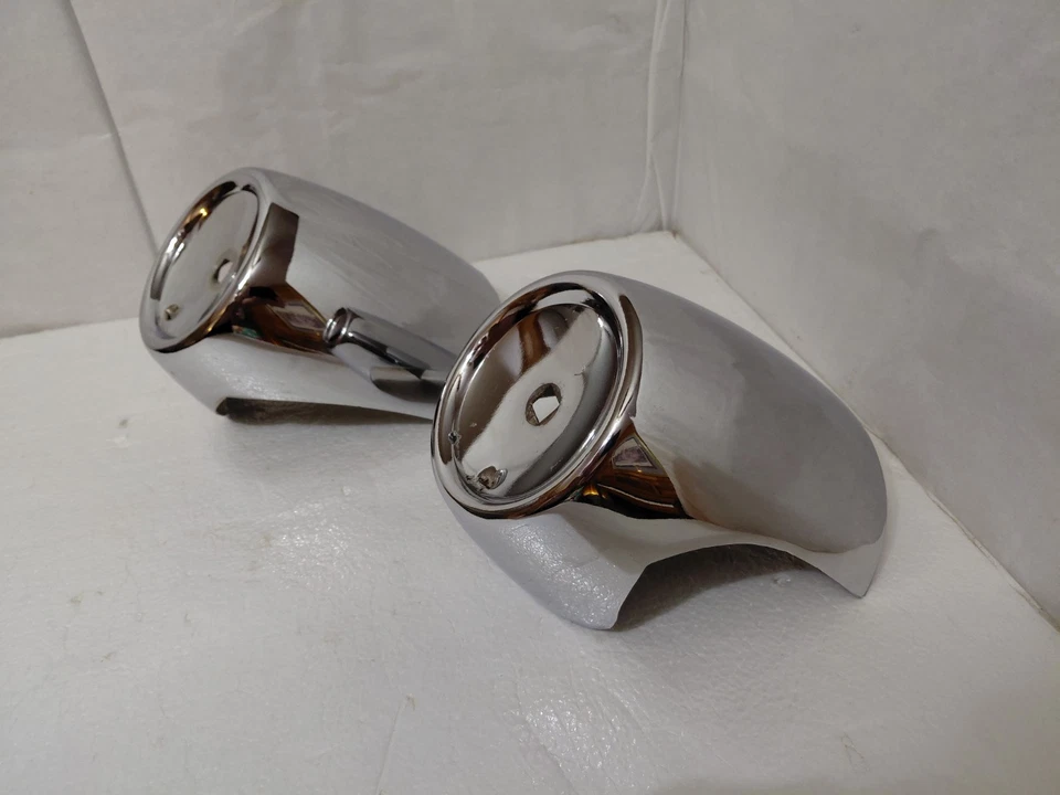 Chevrolet Bel Air 150 210 Nomad 1957 parachoques delantero carcasa bala cromada izquierda Foto 3 de 4