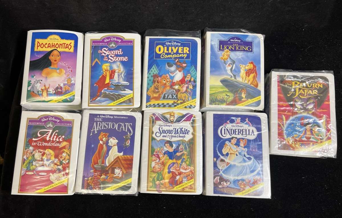 1995-1996 McDonalds Walt Disney Masterpiece Collection 9 Happy