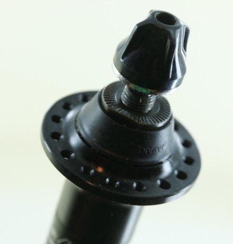 SHIMANO DEORE LX HB-M563 Front MTB / Hybrid Bike Hub 32h Hole Black NEW - Picture 3 of 5