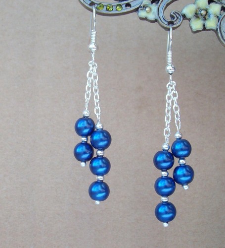 Pretty Royal Blue Glass Pearl Dangly Chain Silver Plated Drop Earrings - Picture 4 of 4