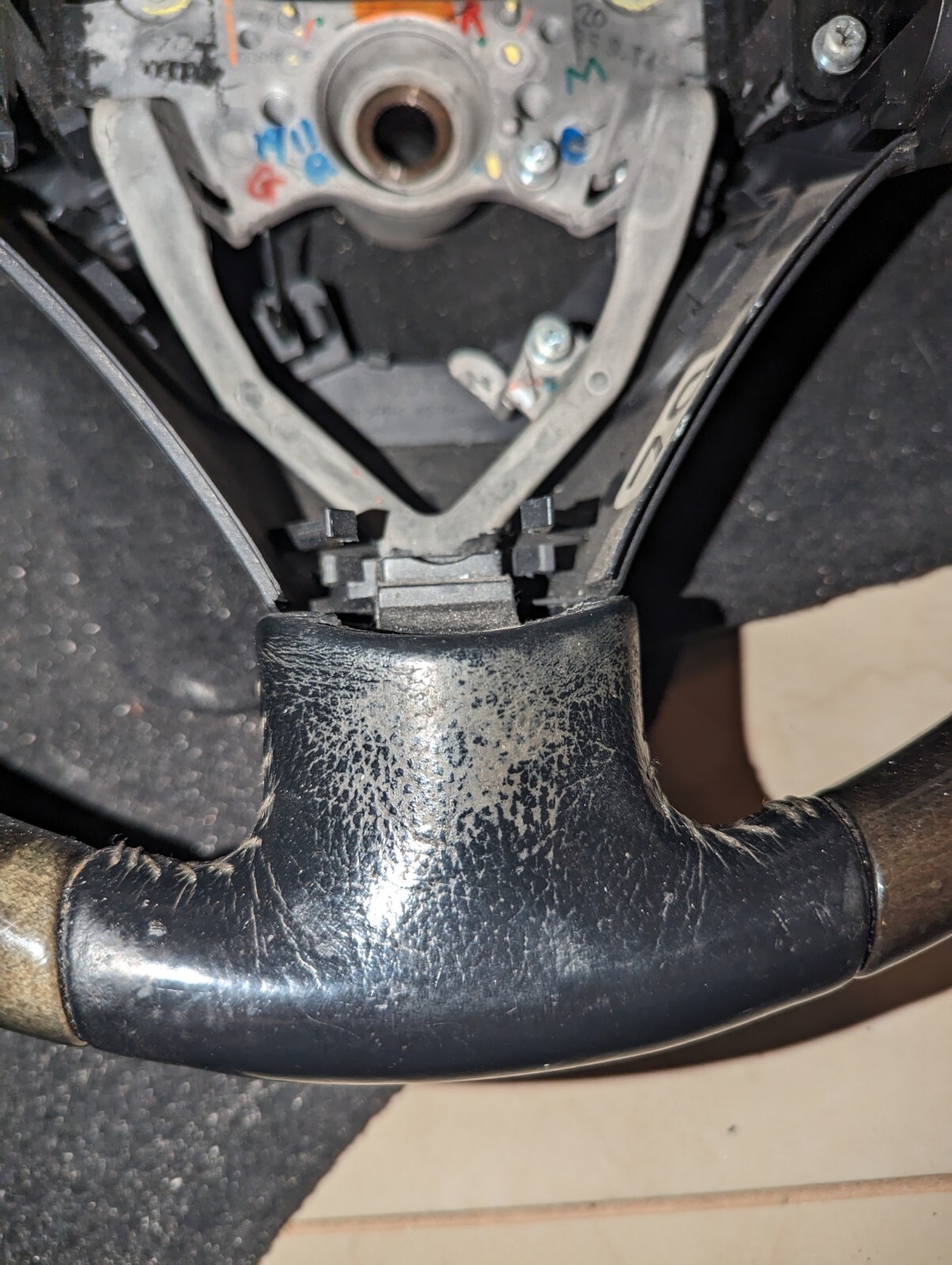 0506 Lexus ES3300611 Lexus GS300/350/430/460 Black Steering Wheel