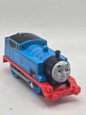 Thomas & Friends Motorized Train Engine Trackmaster Thomas 2013 Mattel